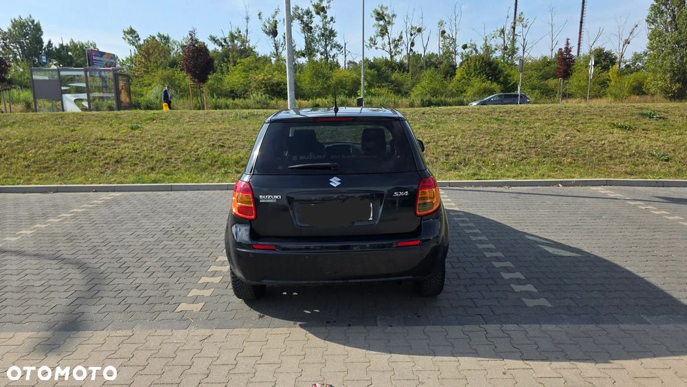 Suzuki SX4 - 4