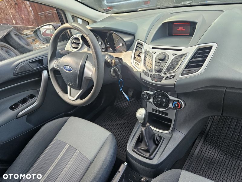 Ford Fiesta 1.25 Ambiente - 6