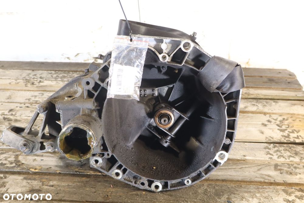 SKRZYNIA BIEGÓW 5 BIEGOWA FIAT GRANDE PUNTO 1.2 55196336 - 1