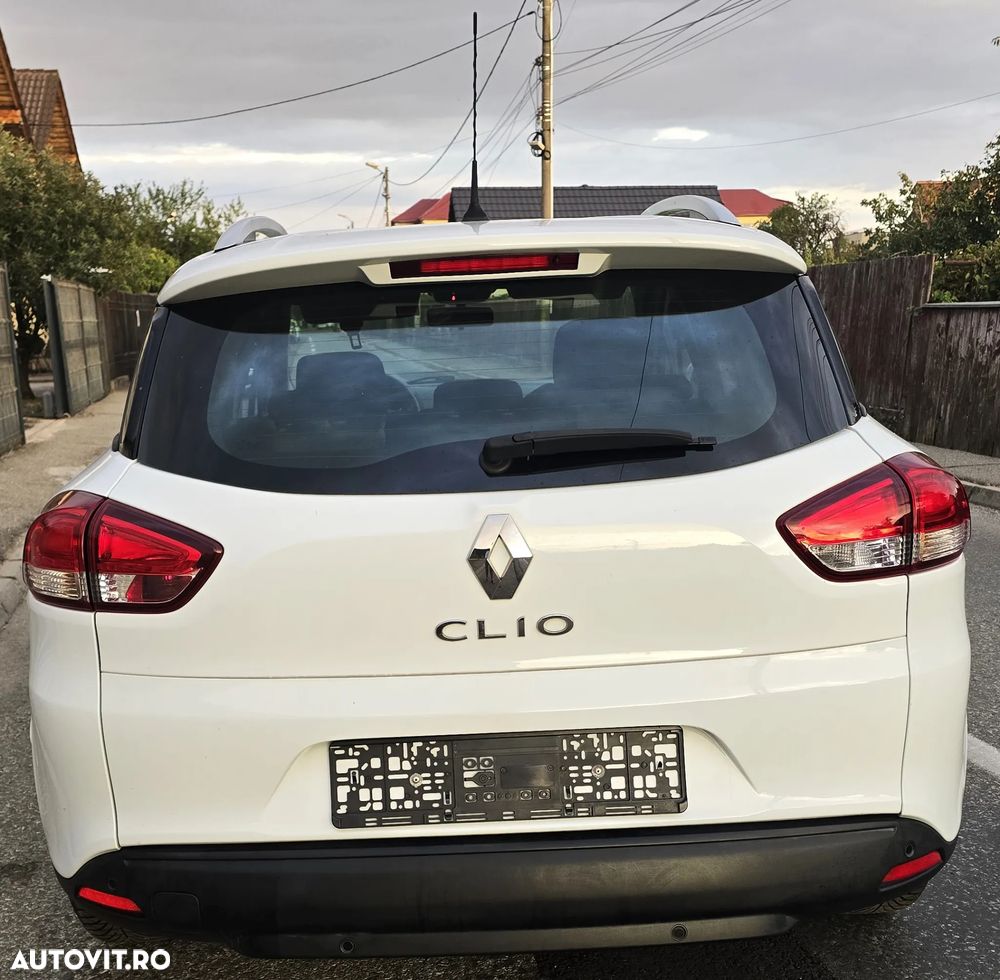 Renault Clio - 8