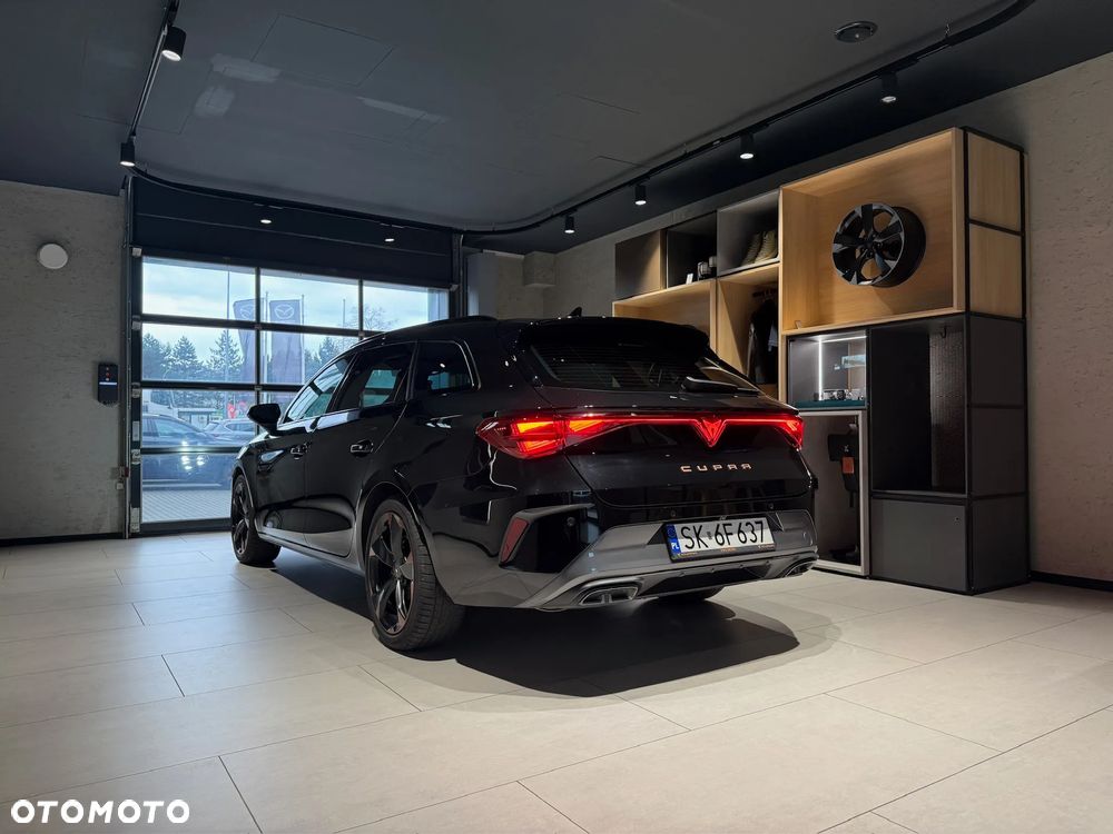 Cupra Leon 1.5 eTSI DSG - 4