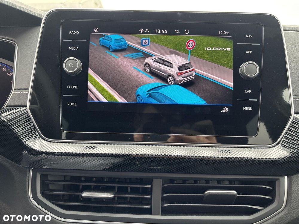 Volkswagen T-Cross - 35