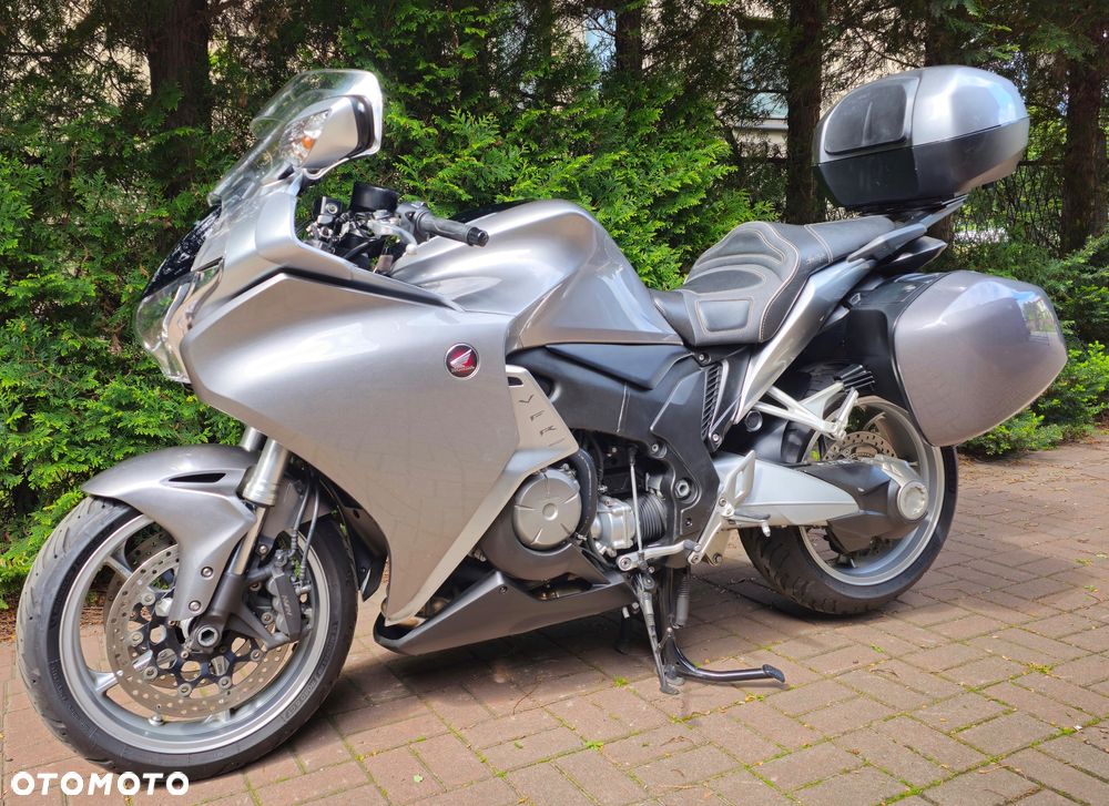 Honda VFR - 5