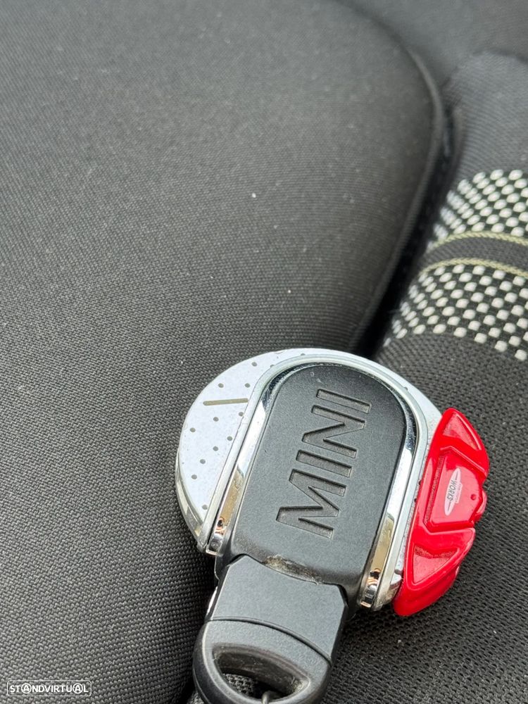 MINI 3 Portas Cooper SE - 24