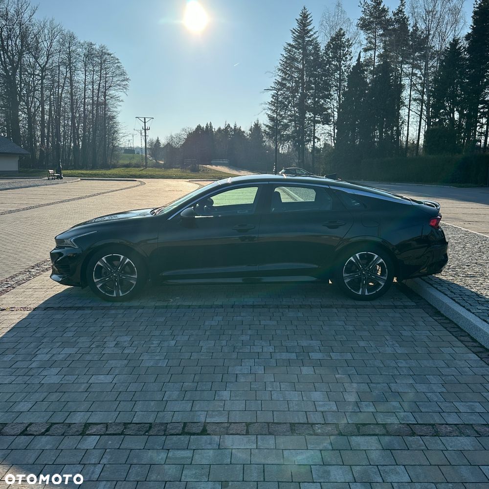 Kia K5 - 16