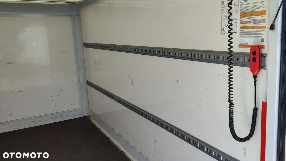 Iveco Daily KONTENER WINDA 35C16 - 9