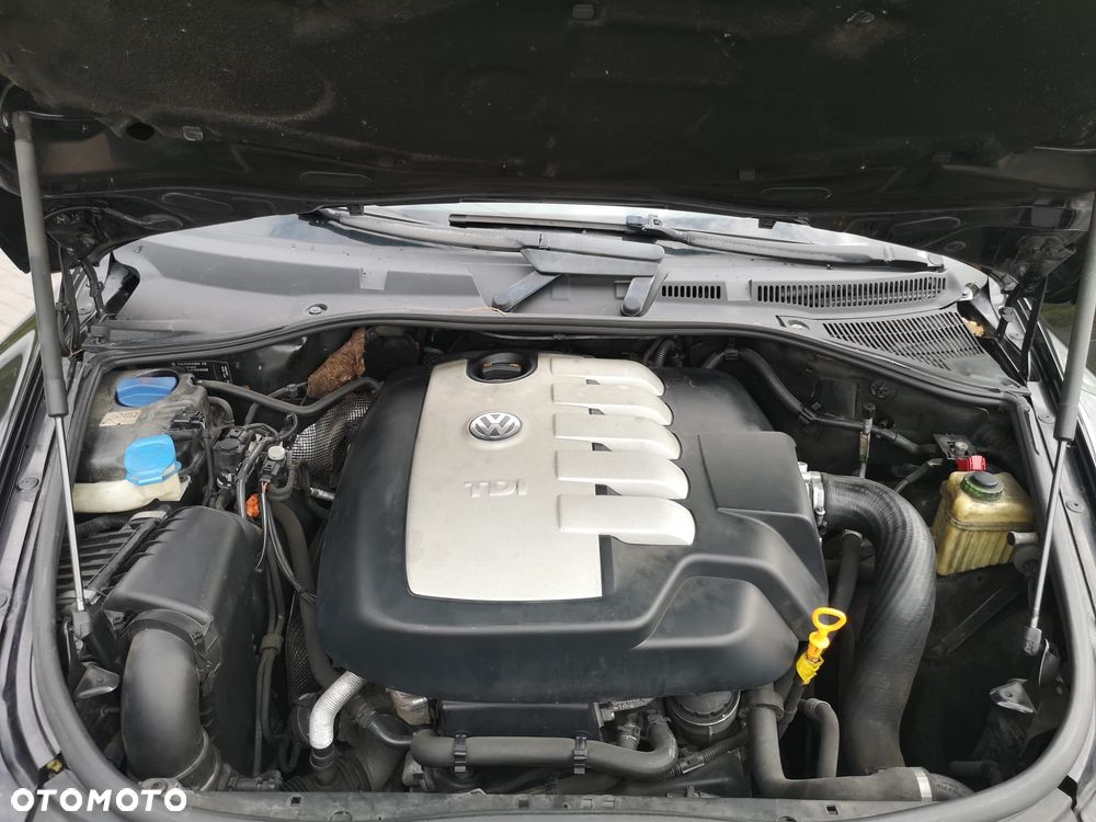 Volkswagen Touareg 2.5 R5 TDI DPF Perfect Tiptr - 25