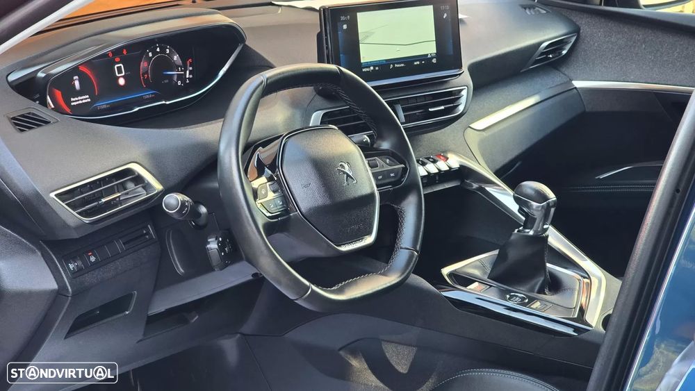 Peugeot 3008 1.2 PureTech Allure Pack - 17