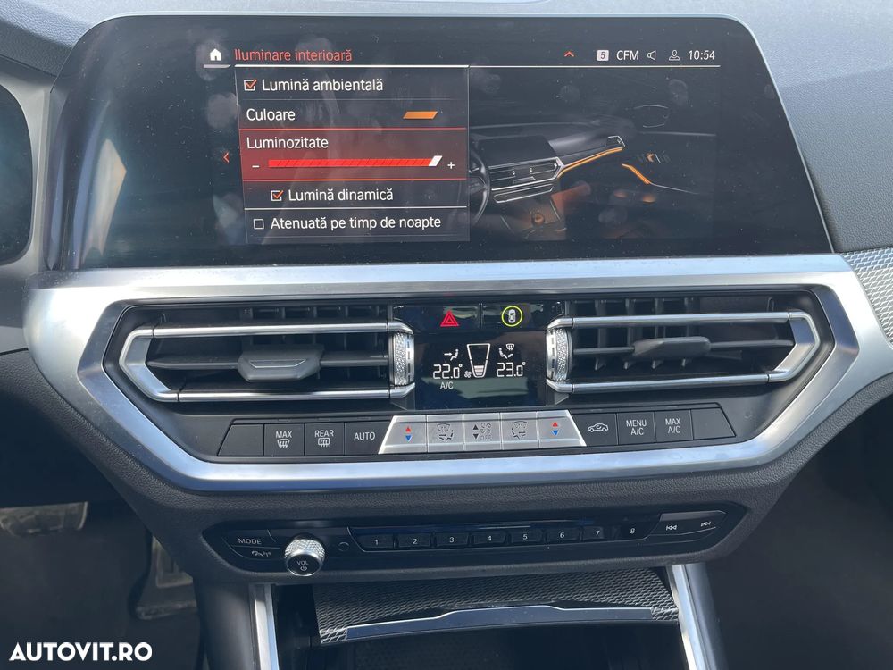 BMW Seria 3 318i Aut. M Sport - 19