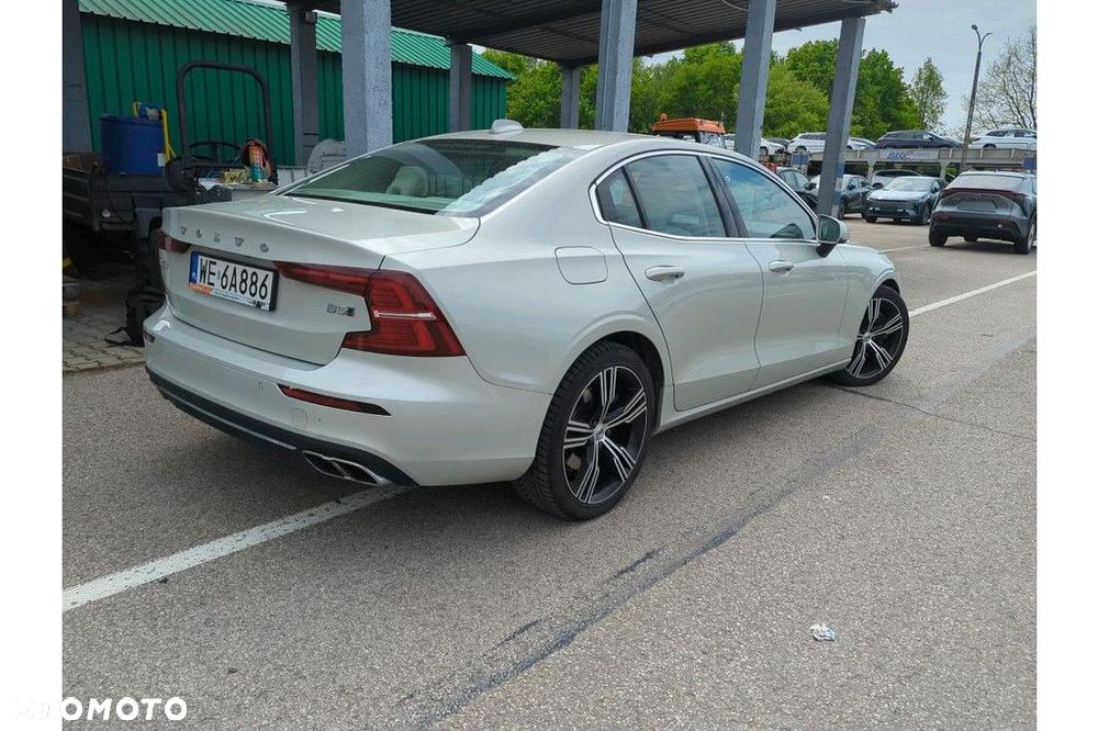 Volvo S60 - 3
