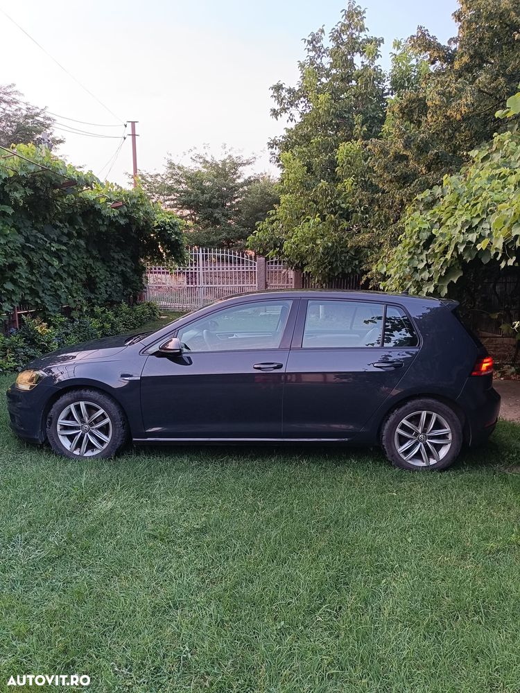 Volkswagen Golf - 3
