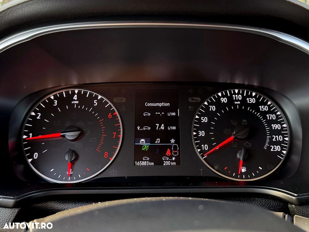 Renault Megane TCe 140 GPF ZEN - 33