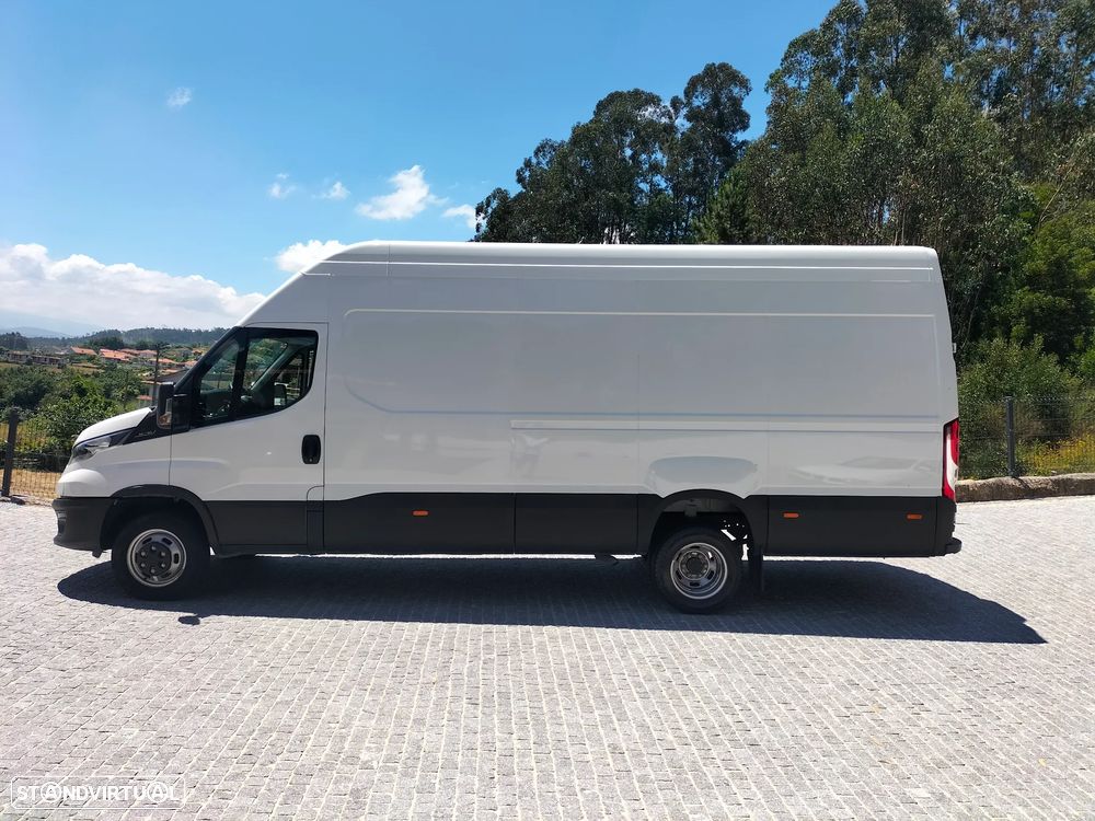 Iveco Daily 2.3 35C16 3000 CD - 1