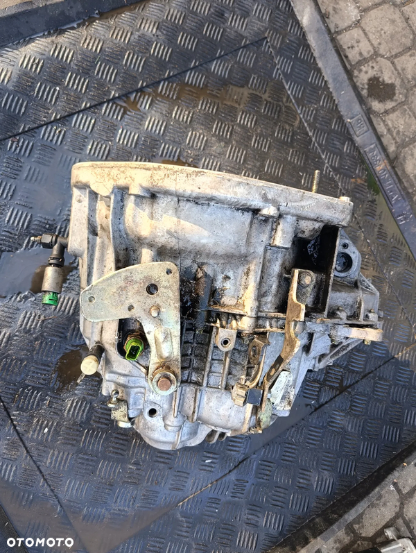 SKRZYNIA BIEGÓW MANUALNA OPEL VIVARO A RENAULT LAGUNA II 1.9 DCI PK6018