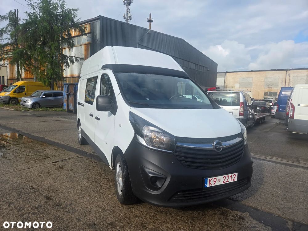 Opel vivaro - 2