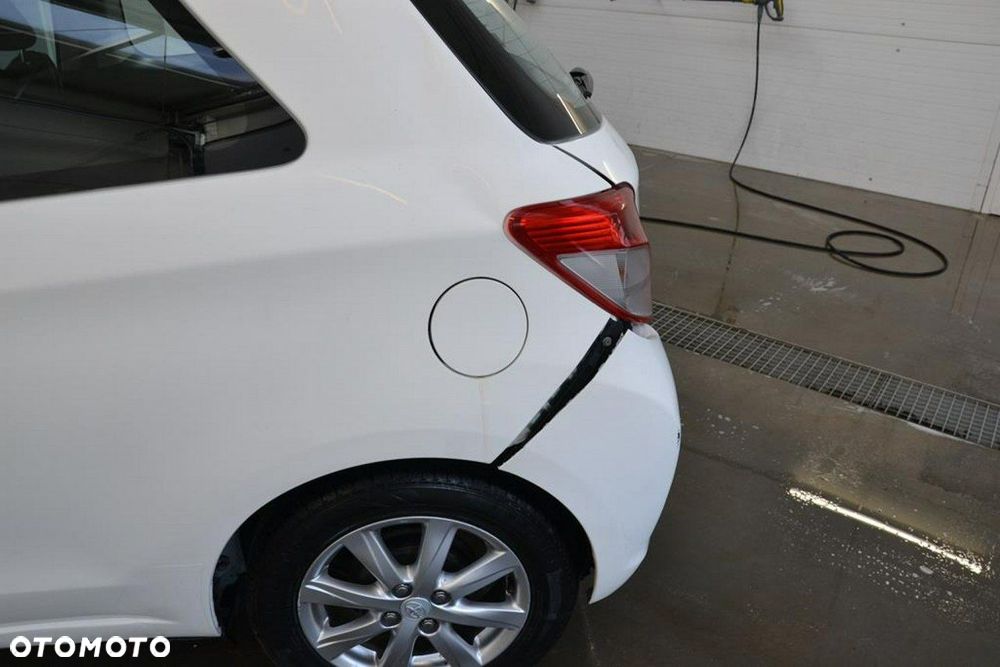 Toyota Yaris - 18