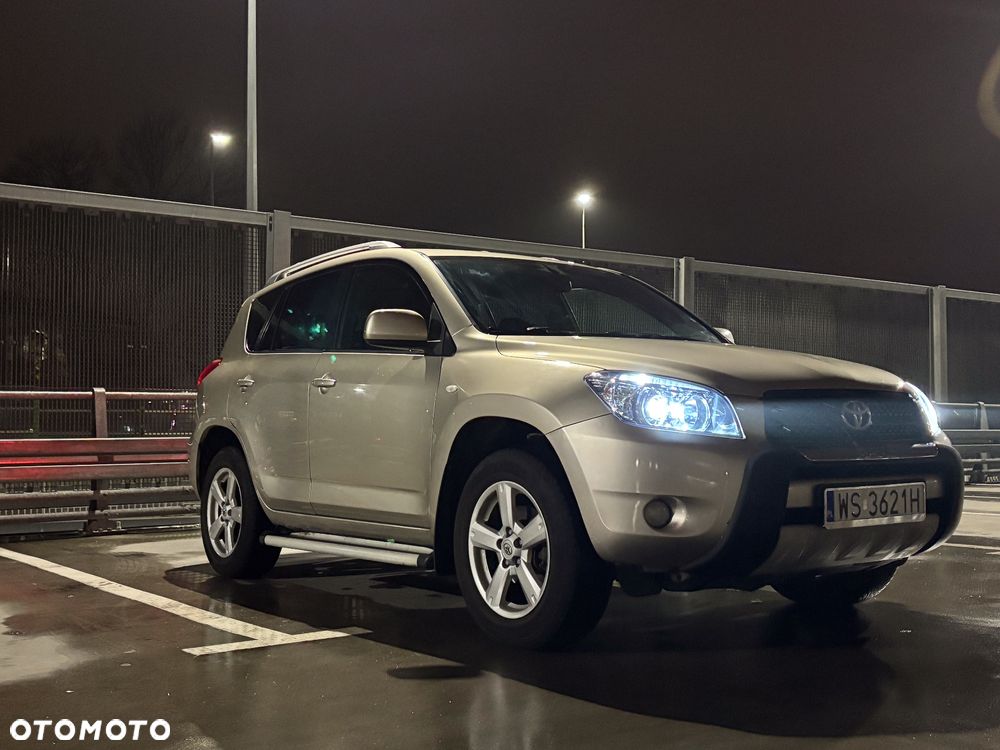 Toyota RAV4 2.0 VVT-i Sol - 2