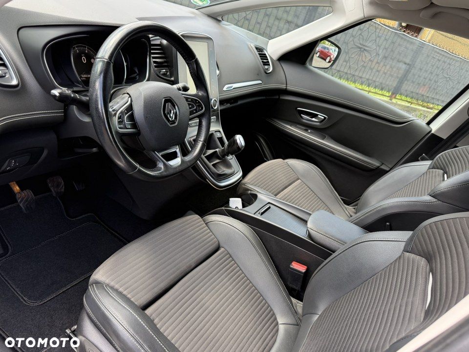 Renault Scenic Energy TCe 130 S&S Bose Edition - 17
