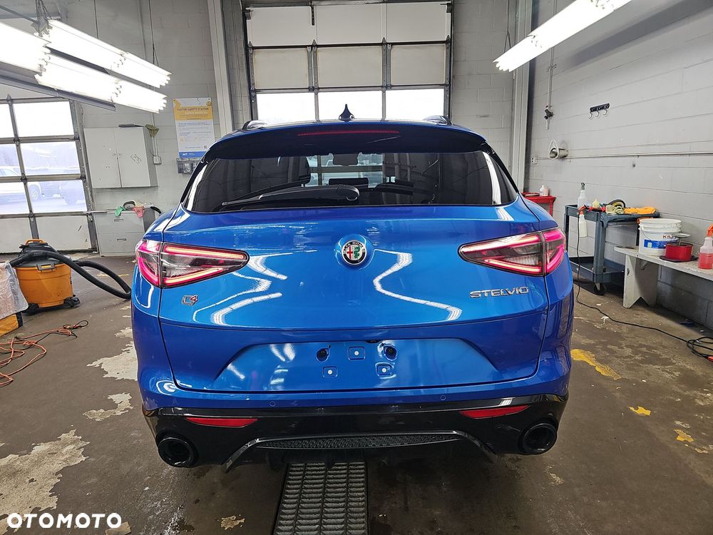 Alfa Romeo Stelvio 2.0 Turbo Veloce TI Q4 - 3