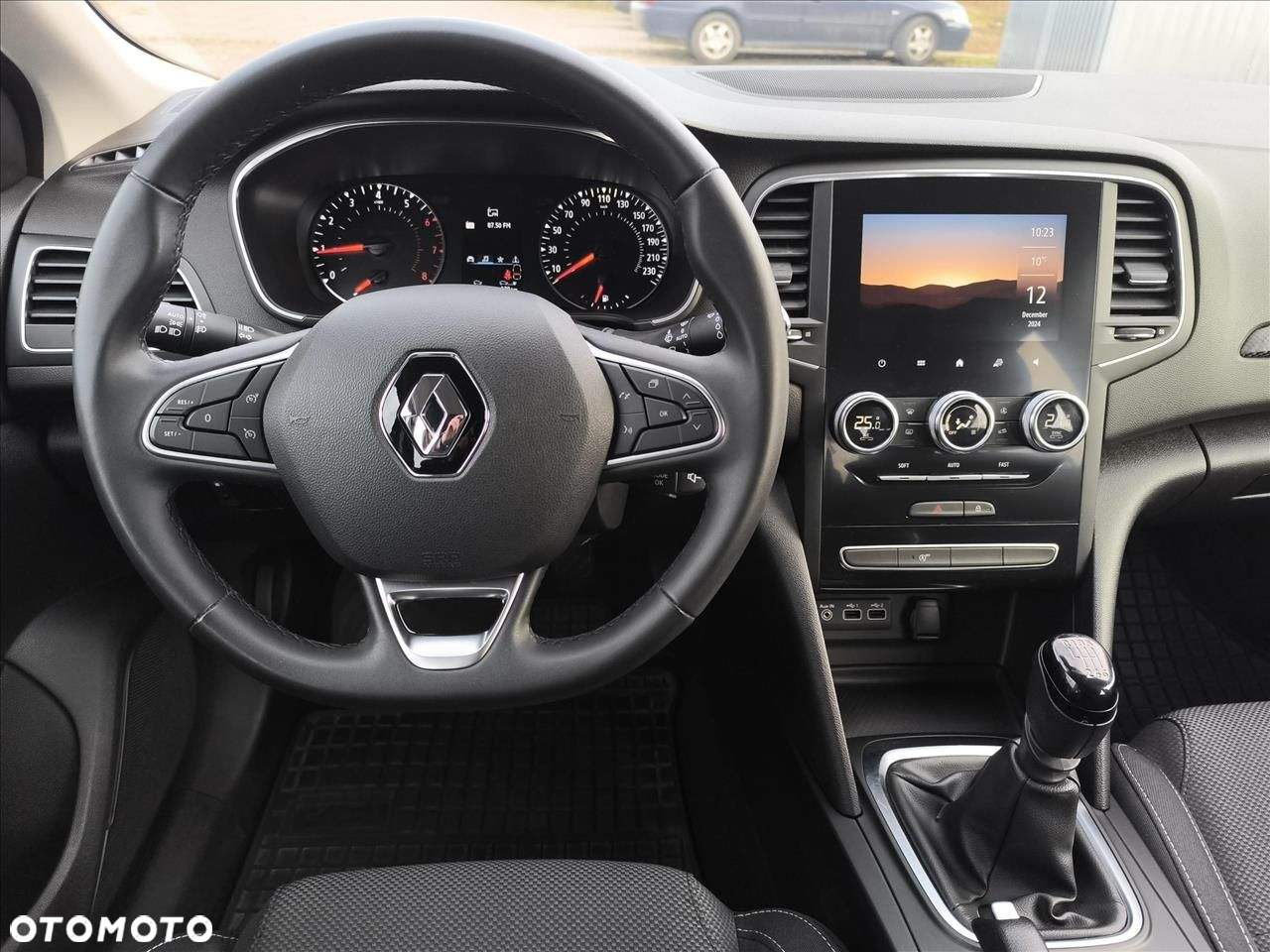 Renault Megane 1.3 TCe FAP Zen - 14