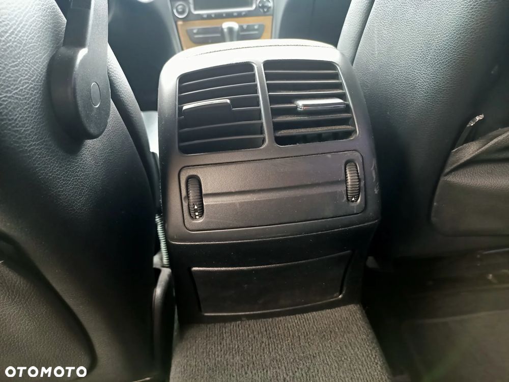 Mercedes-Benz Klasa E 220 CDI Automatik Avantgarde - 29