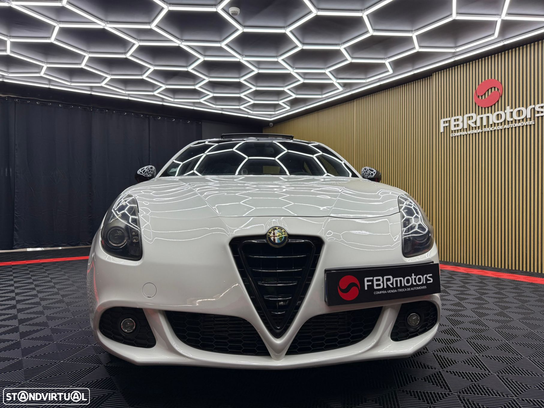 Alfa Romeo Giulietta 2.0 JTDm Distinctive - 2
