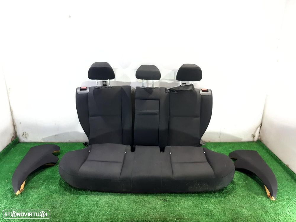 BANCOS TRASEIROS MERCEDES-BENZ CLASE - 1