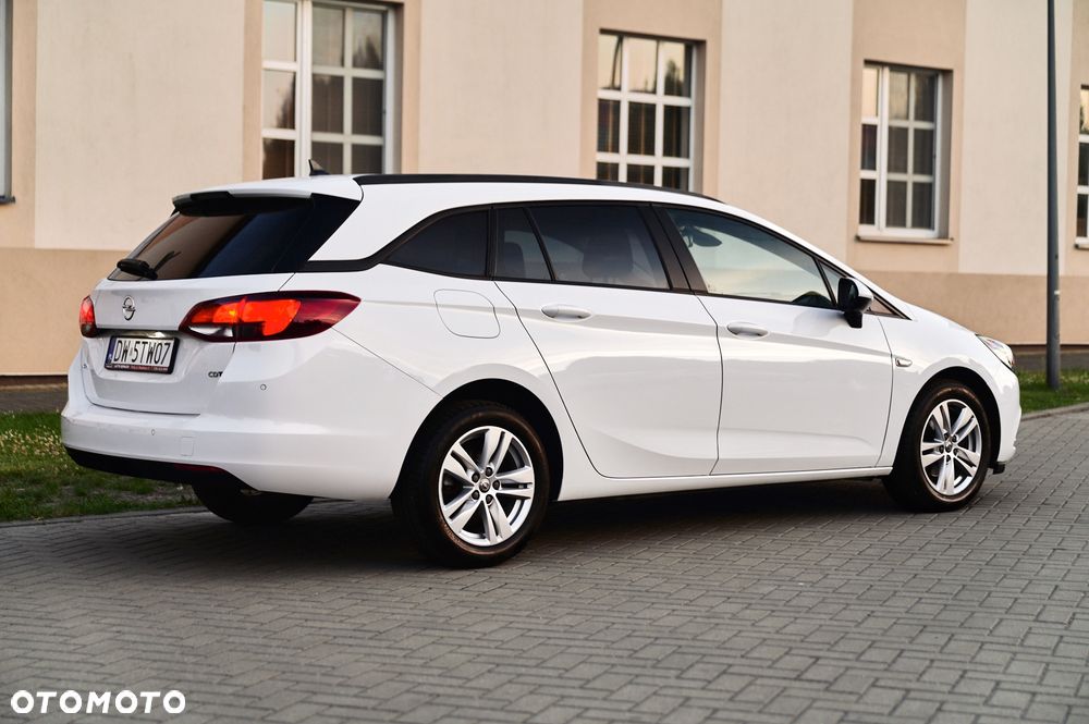 Opel Astra 1.6 CDTI Enjoy - 11