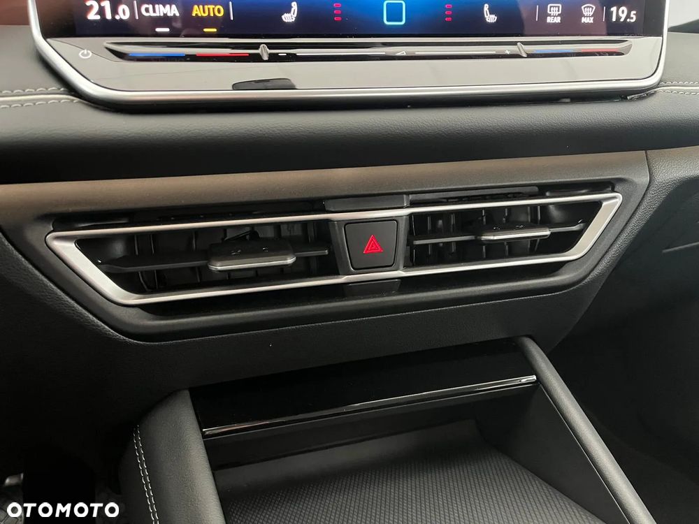 Volkswagen Tiguan 1.5 TSI EVO Elegance DSG - 31