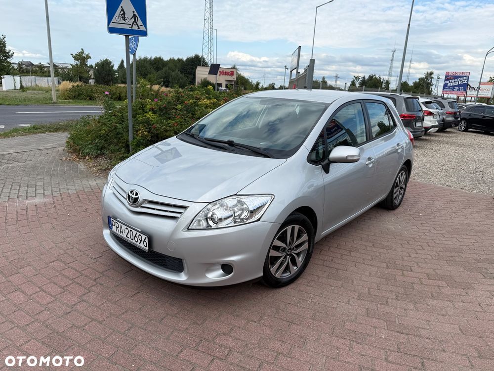 Toyota Auris 1.33 VVT-i Life Comfort - 1
