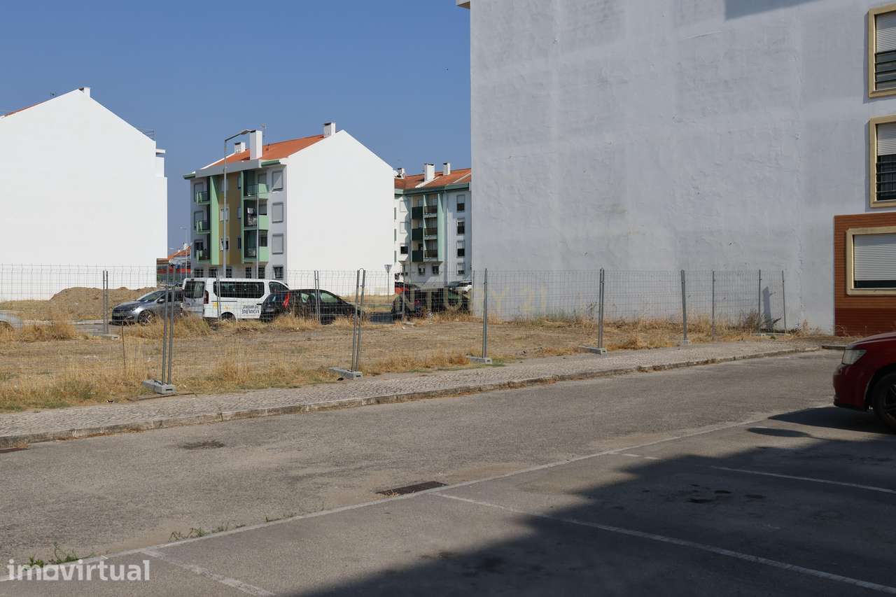 Terreno Urbano com Projeto Aprovado | Pronto a Construir | Alhos Vedro - Grande imagem: 3/5