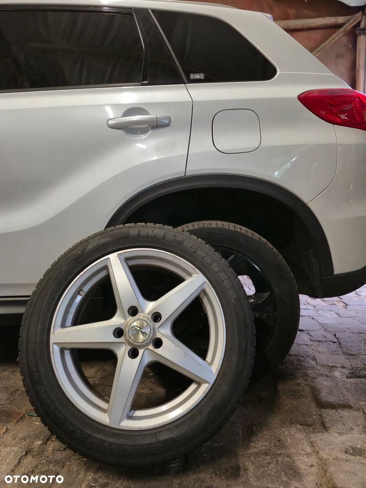 Suzuki Vitara 1.4 Boosterjet Premium 2WD - 22