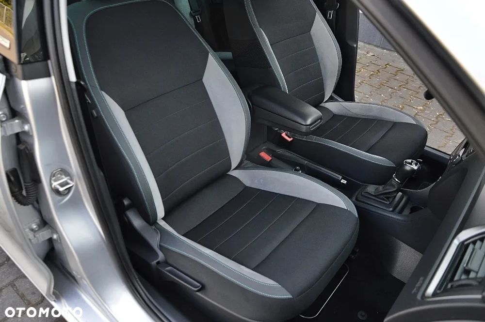 Skoda RAPID 1.4 TDI DPF Joy DSG - 16