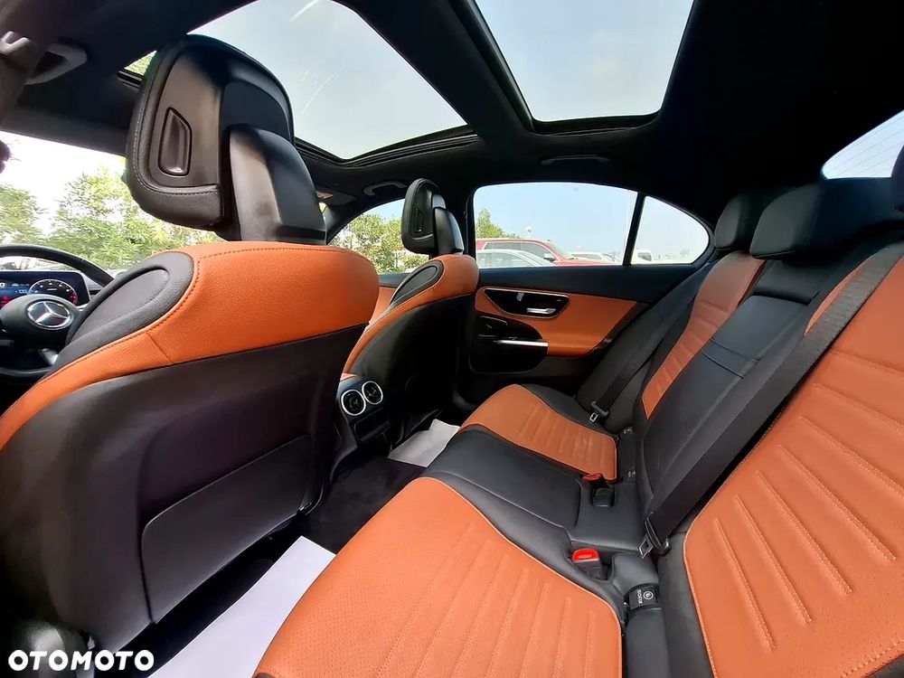 Mercedes-Benz Klasa C 300 4MATIC 9G-TRONIC - 17