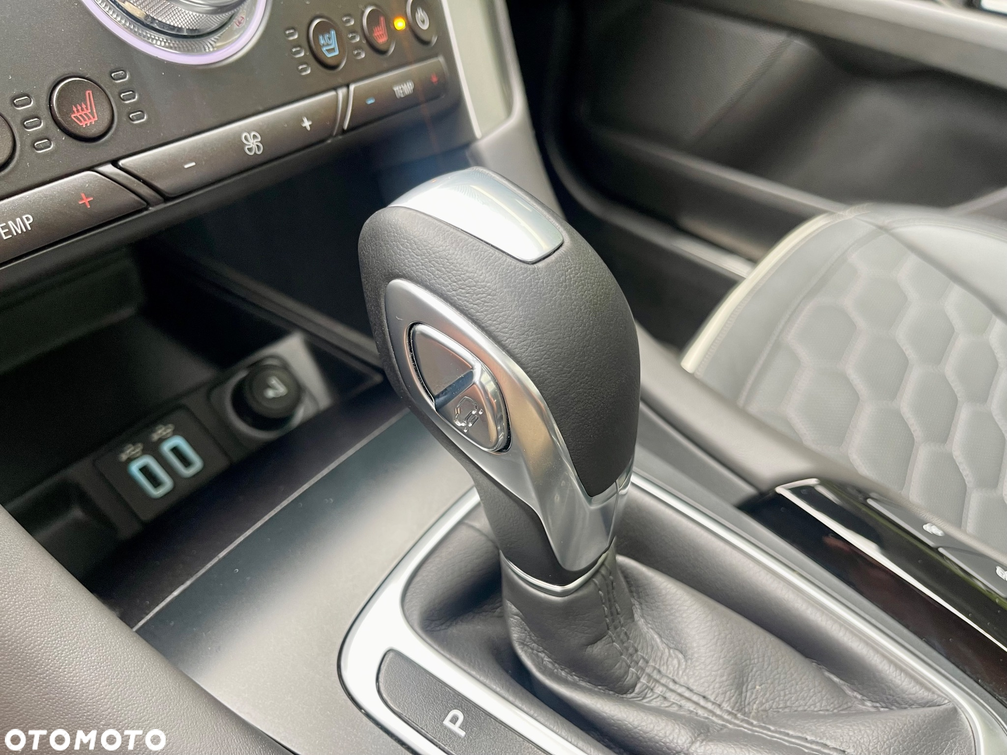 Ford Mondeo - 26