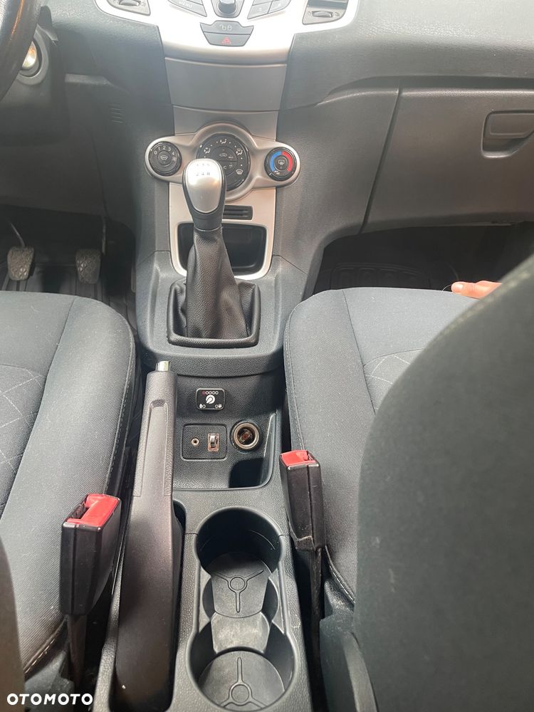 Ford Fiesta - 7