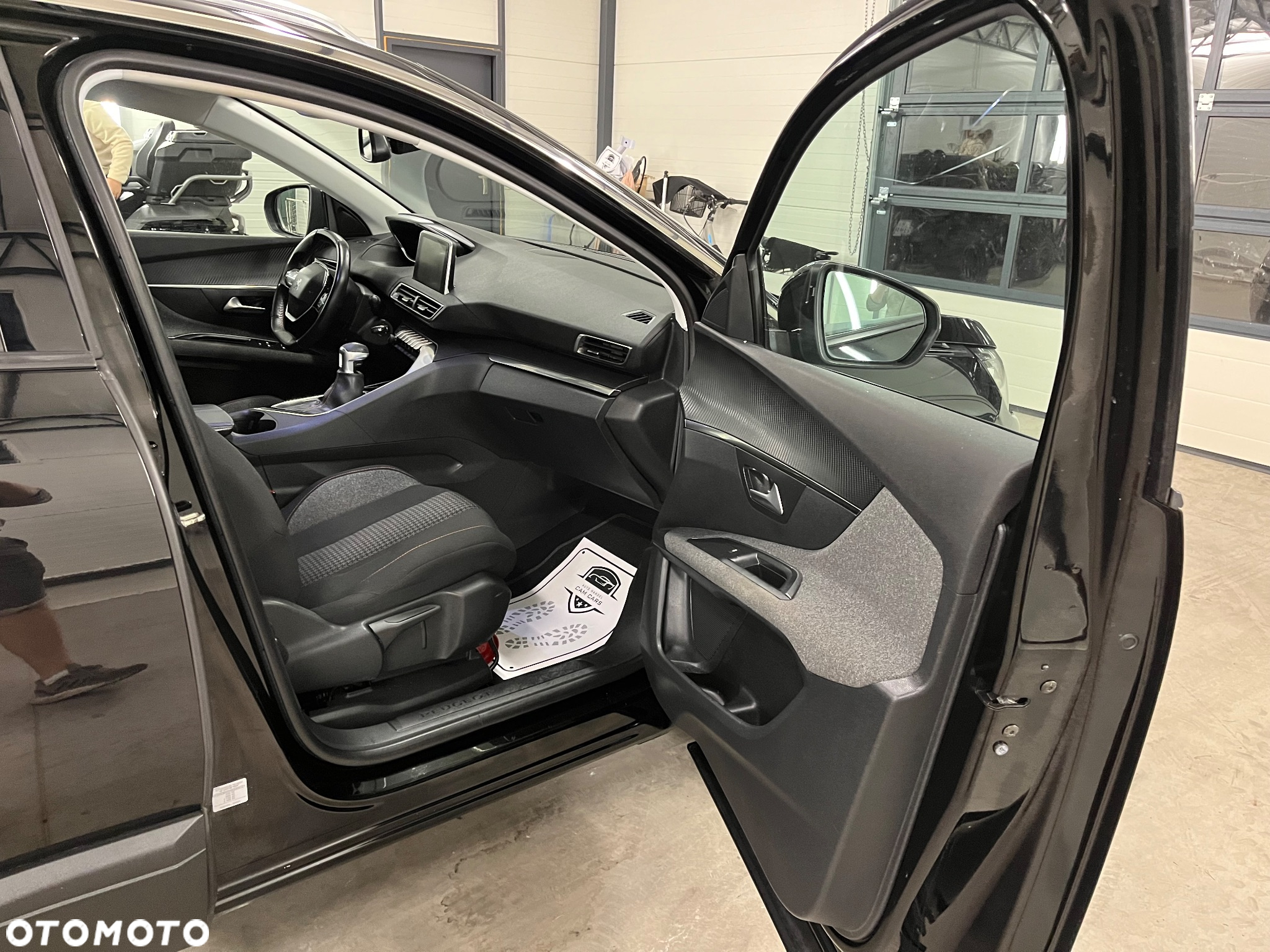 Peugeot 3008 BlueHDi 120 Stop & Start Allure - 19
