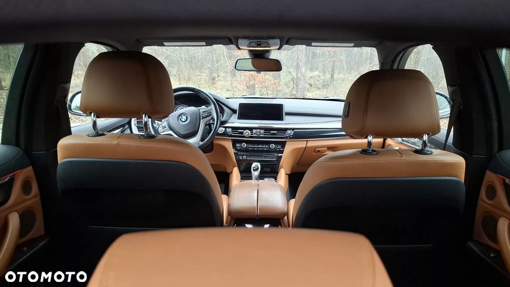 BMW X6 35i xDrive - 8