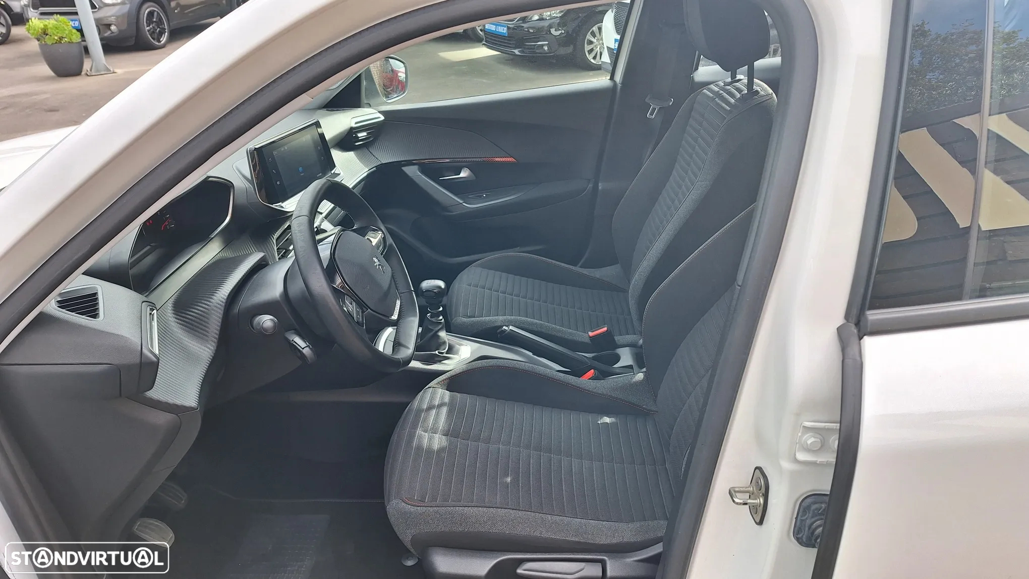 Peugeot 2008 1.2 PureTech Active - 8