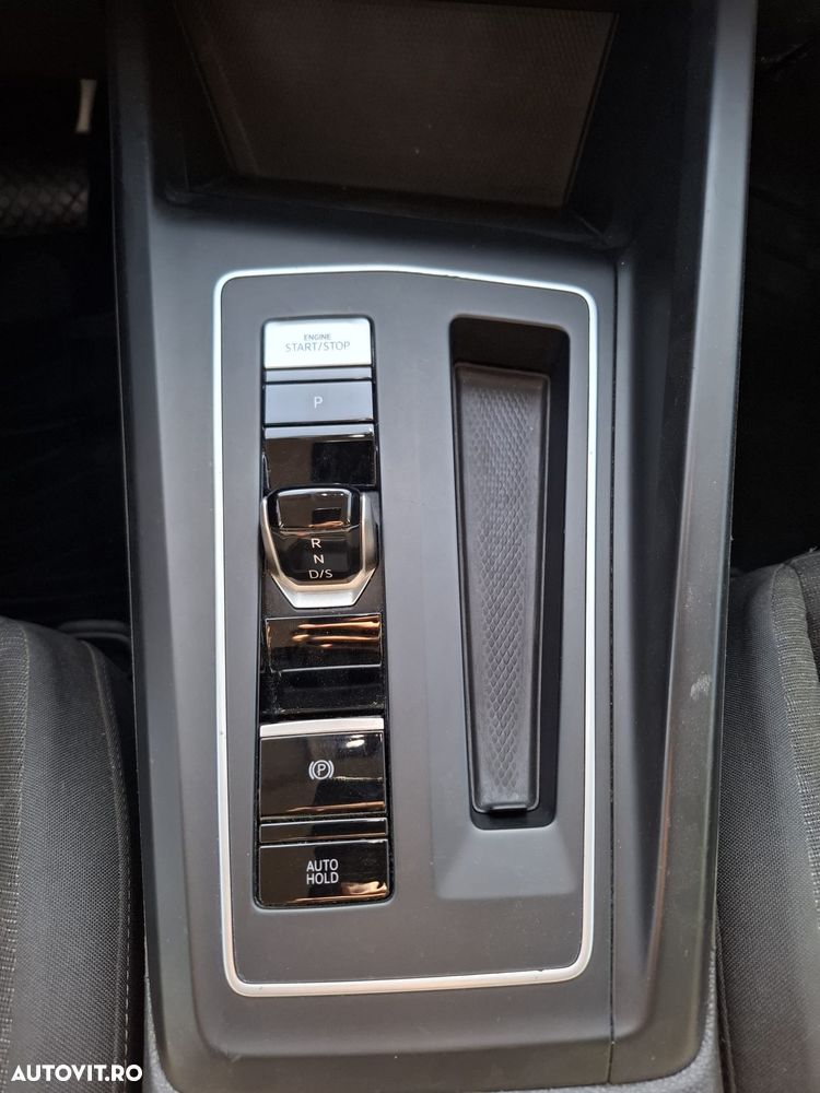 Volkswagen Golf 1.0 eTSI MHEV 110CP DSG Life - 19