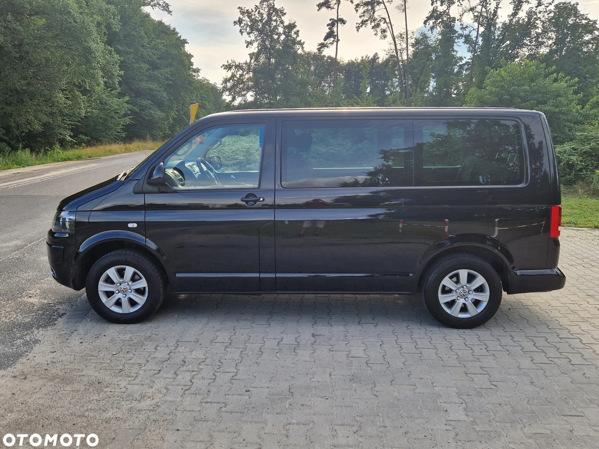 Volkswagen Multivan 2.0 TDI L1 Comfortline - 4