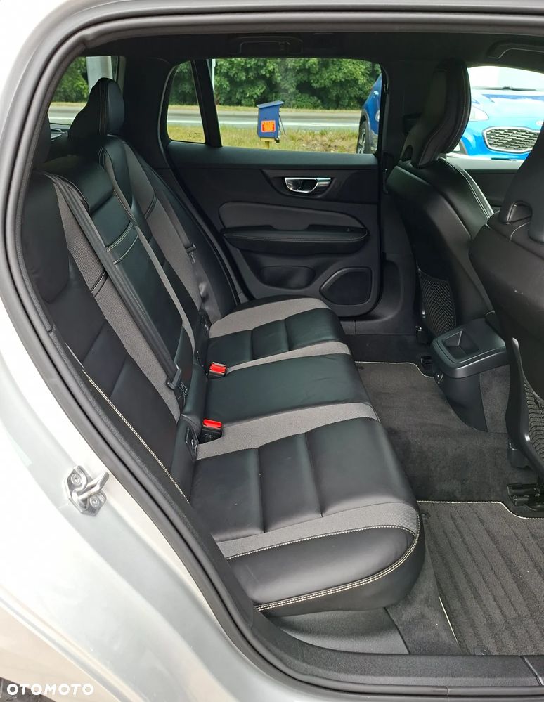 Volvo V60 D3 Geartronic RDesign - 11