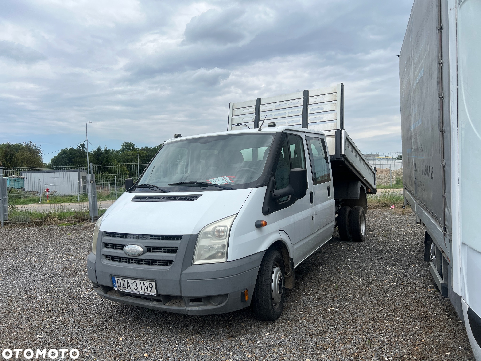 Ford TRANSIT DOKA 7-osobowy - 19