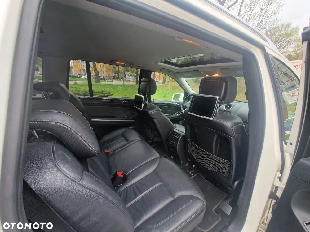 Mercedes-Benz GL 350 BlueTEC 4Matic 7G-TRONIC - 12