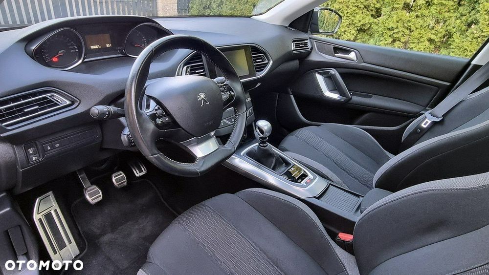 Peugeot 308 - 11