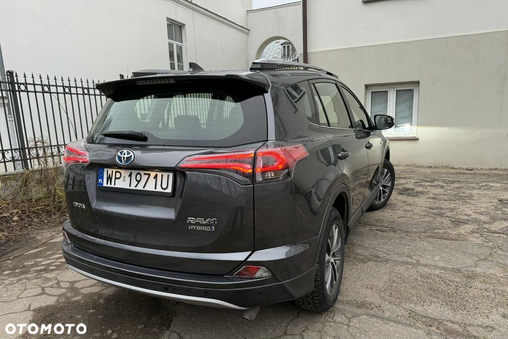 Toyota RAV4 - 16