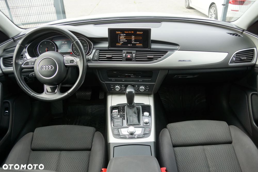 Audi A6 Avant 2.0 TDI quattro S tronic - 11