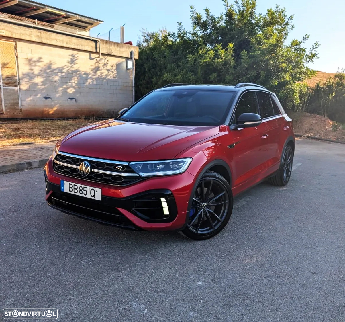 VW T-Roc 2.0 TSI 4M R DSG - 2