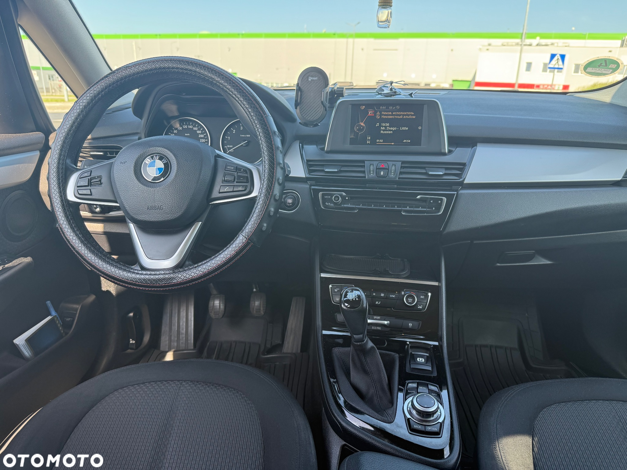 BMW Seria 2 218i Active Tourer - 9
