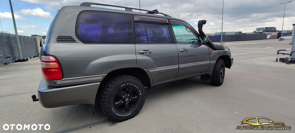 Toyota Land Cruiser - 6